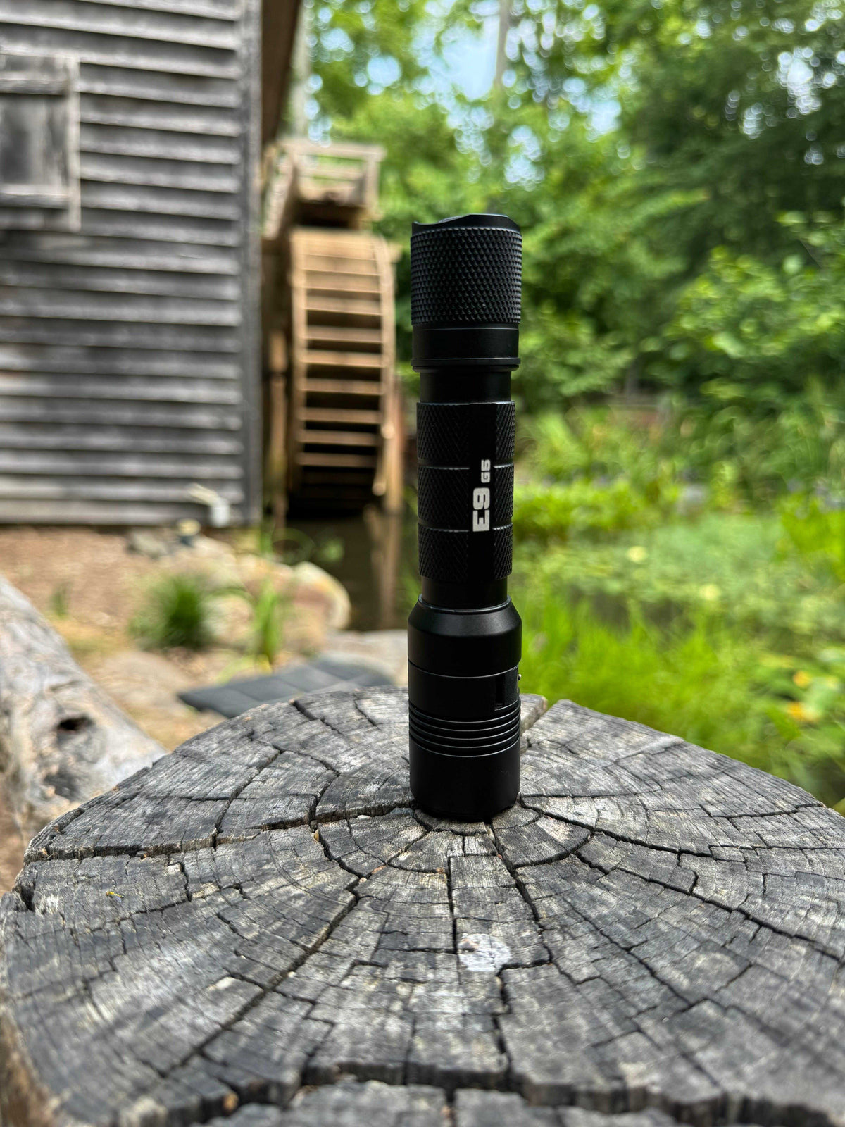 E9 GEN5 Long Throw- 3,000 Lumen  388 Meter  Tactical EDC Flashlight