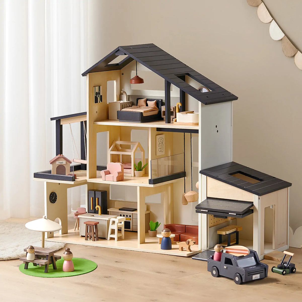 Sweet Family Gift Set: Black Dollhouse & Dollhouse Garage & Extra Dolls Set